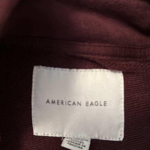 American Eagle Sweatshirts. - Picture 3 of 5